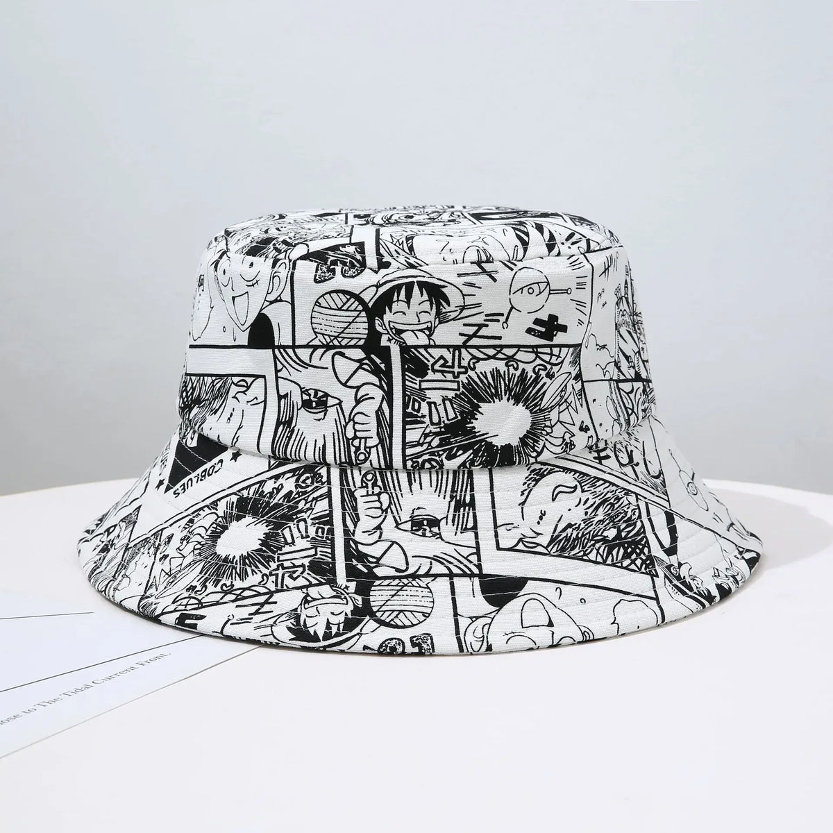 One Piece-Bucket-Hat – Manga in Schwarz und Weiß