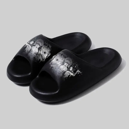 One Piece Zehentrenner – Law Totenkopf