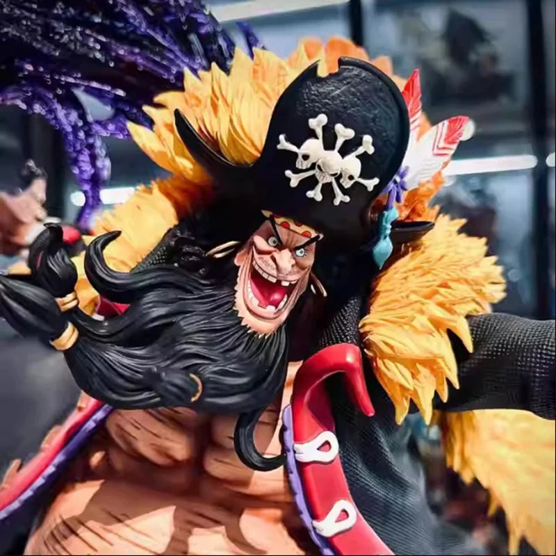 Figurine One Piece - Barbe Noire